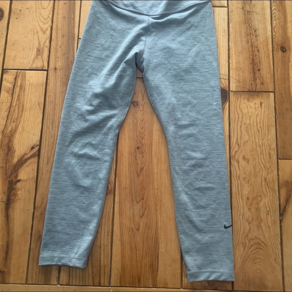 Nike leggings size small